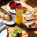 Отель La Brisa Boutique
