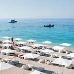 فندق La Brisa Boutique ديرمي
