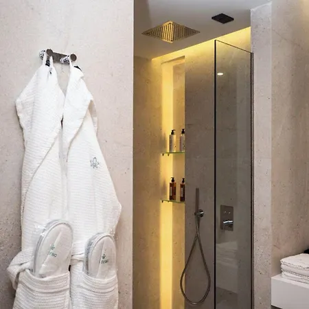 La Brisa Boutique Hotel 5*